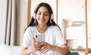 Jak podłączyć słuchawki JBL do telefonu - proste kroki i porady
